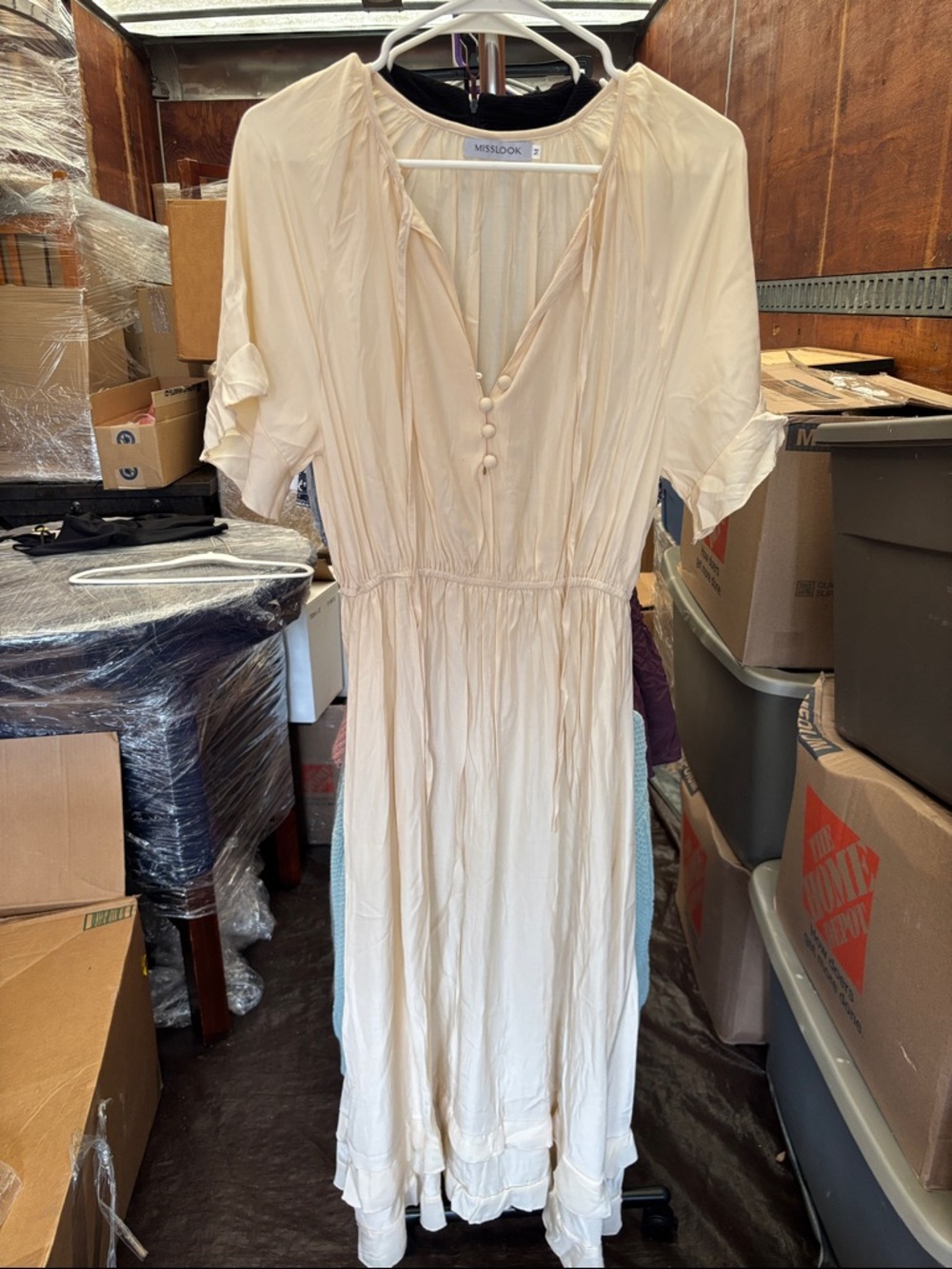 MISSLOOK Cream V-Neck Button-Front Midi Dress